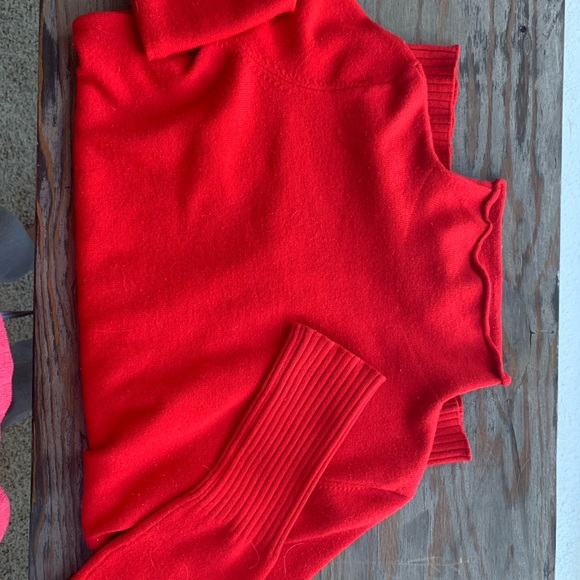 Two! French connection sweaters - Picture 3 of 3